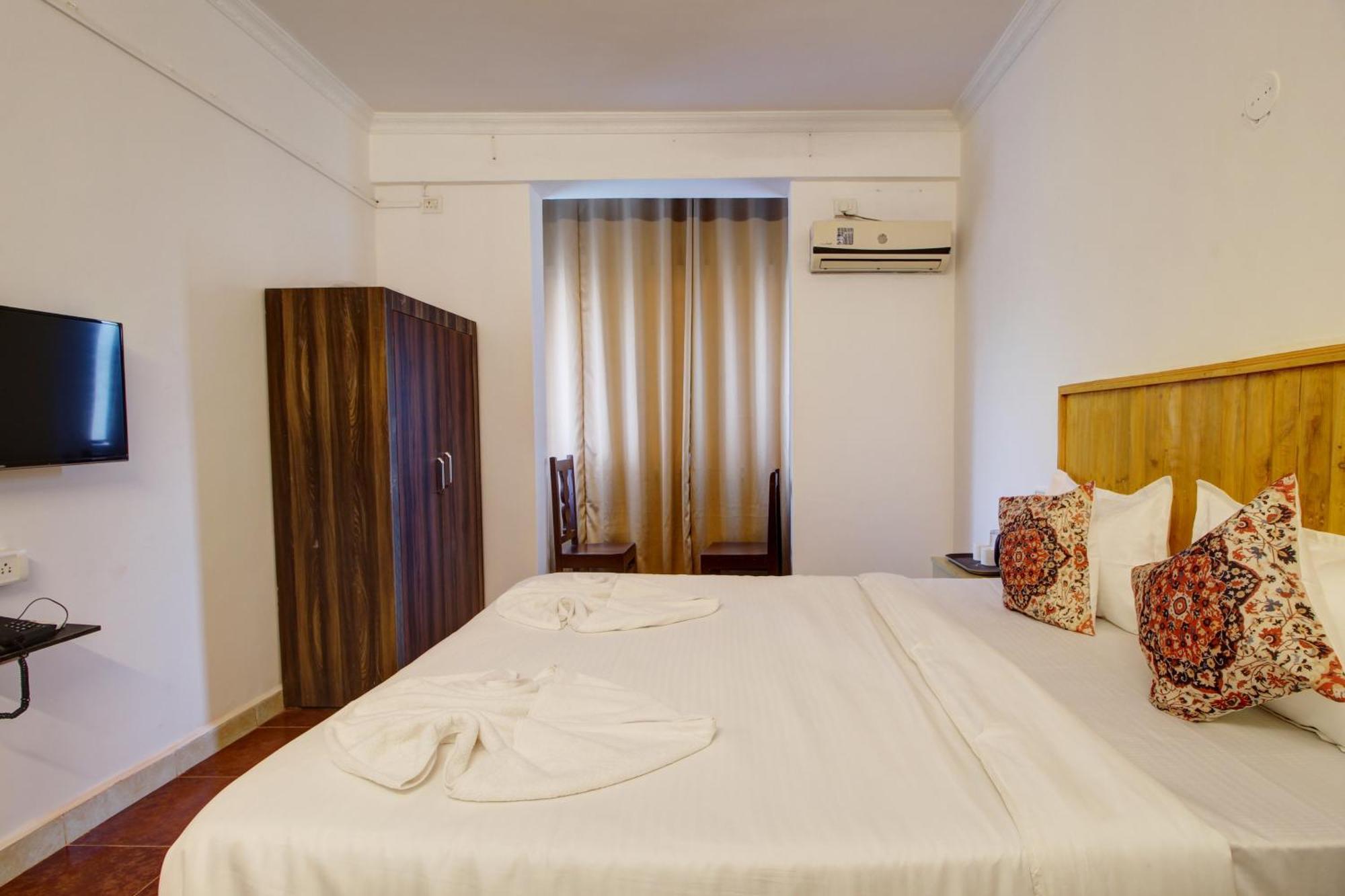 Hotel Pleasure Inn Near Turtle Beach Morjim Manage By Ld Group Of Hospitality Esterno foto